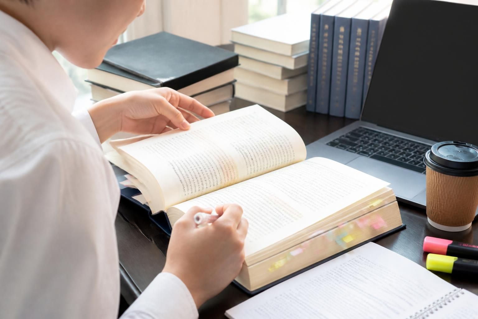 講師の実務経験が学習の質を左右する